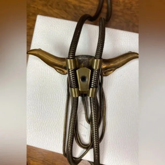 VINTAGE Bronze Bolo Tie with Longhorn Bull Signed with Patent - Picture 4 of 7